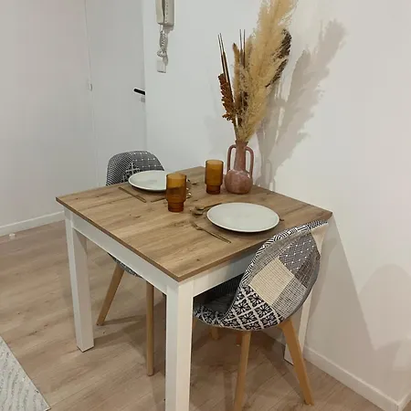 Lägenhet Cozy Avesnes-sur-Helpe